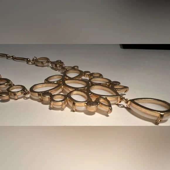 Nordstrom Mother of Pearl & Swarovski Crystal Statement Necklace - Picture 5 of 8